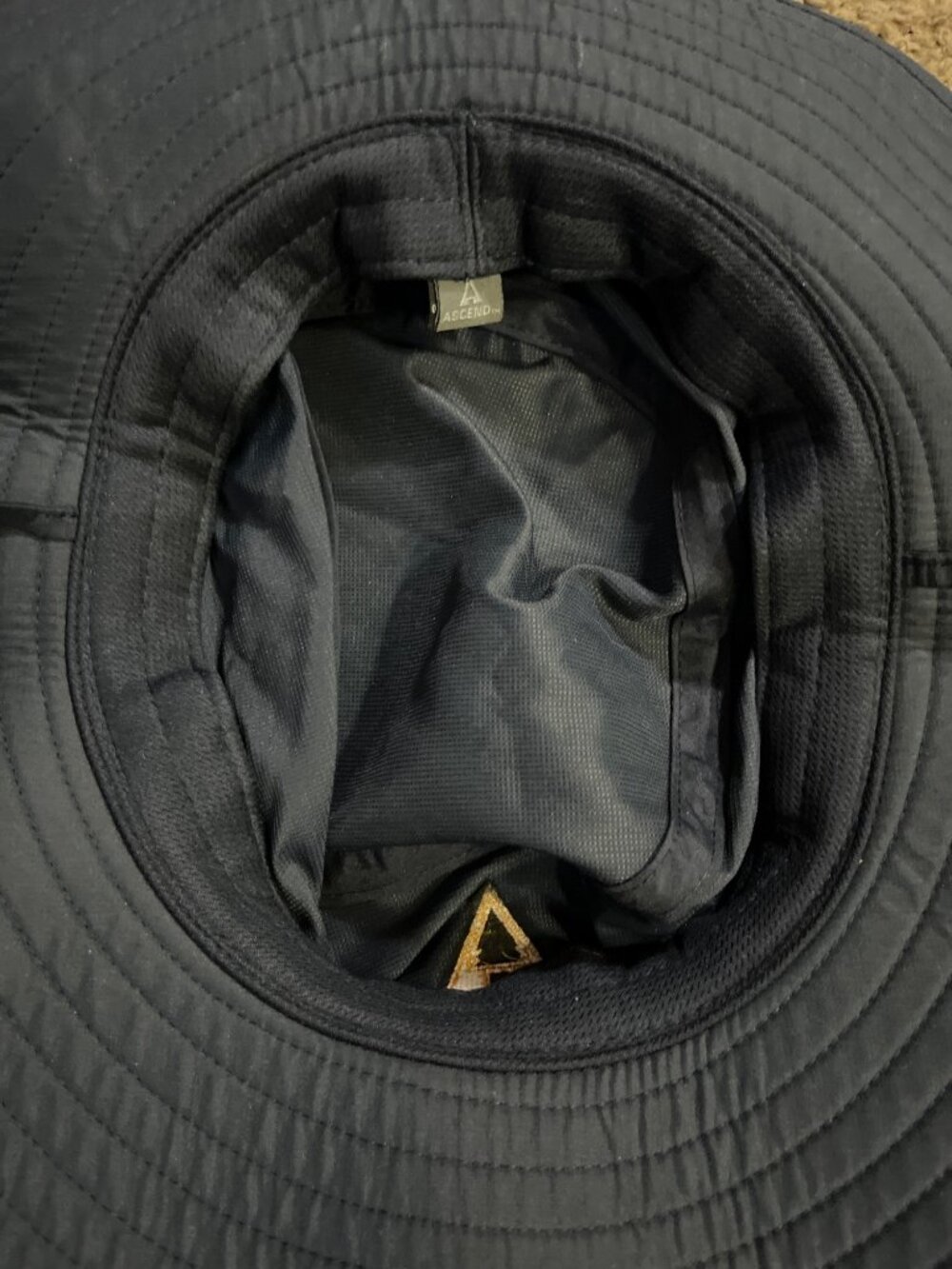 Ascend Wide Brim Bucket Hat Navy Adjustable Chin Strap Used - Picture 6 of 9